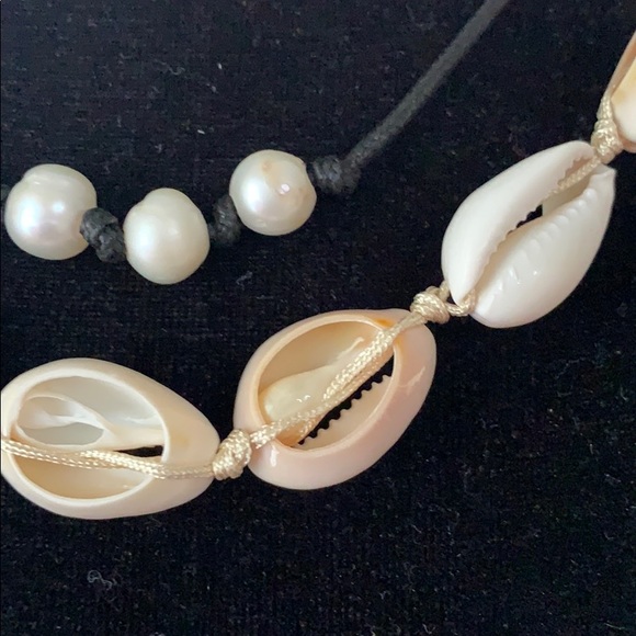 Pula shell and faux pearl necklace set - Picture 2 of 3